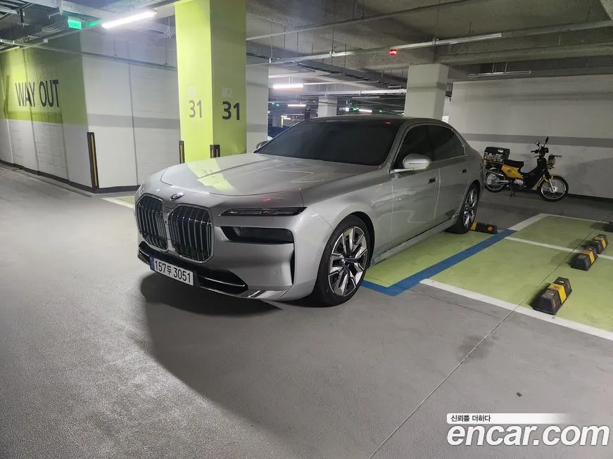 BMW 7-Series 2023 из KR, фото 3