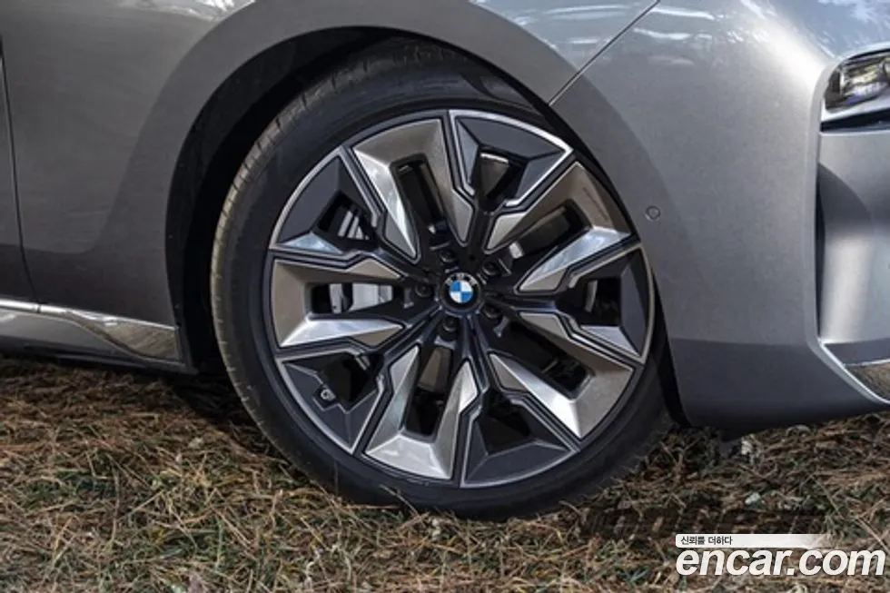BMW 7-Series 2023 из KR, фото 5