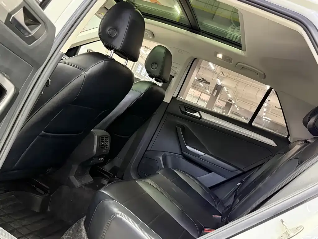 Volkswagen T-Roc 2022 из CN, фото 5