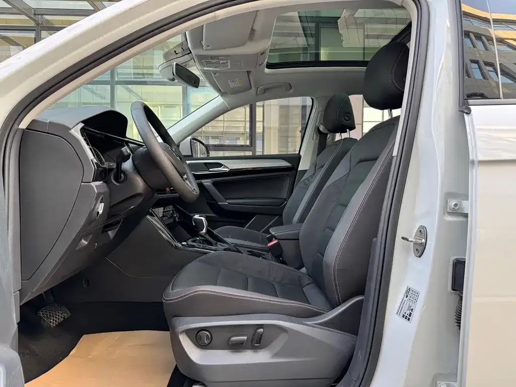 Volkswagen Tayron 2022 из CN, фото 9