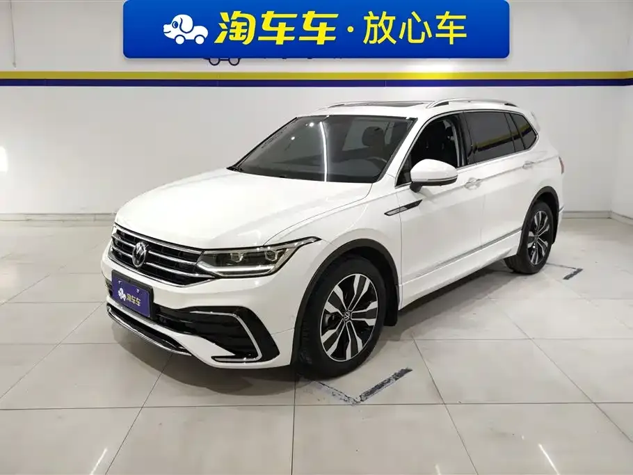 Volkswagen Tiguan L — фото 1