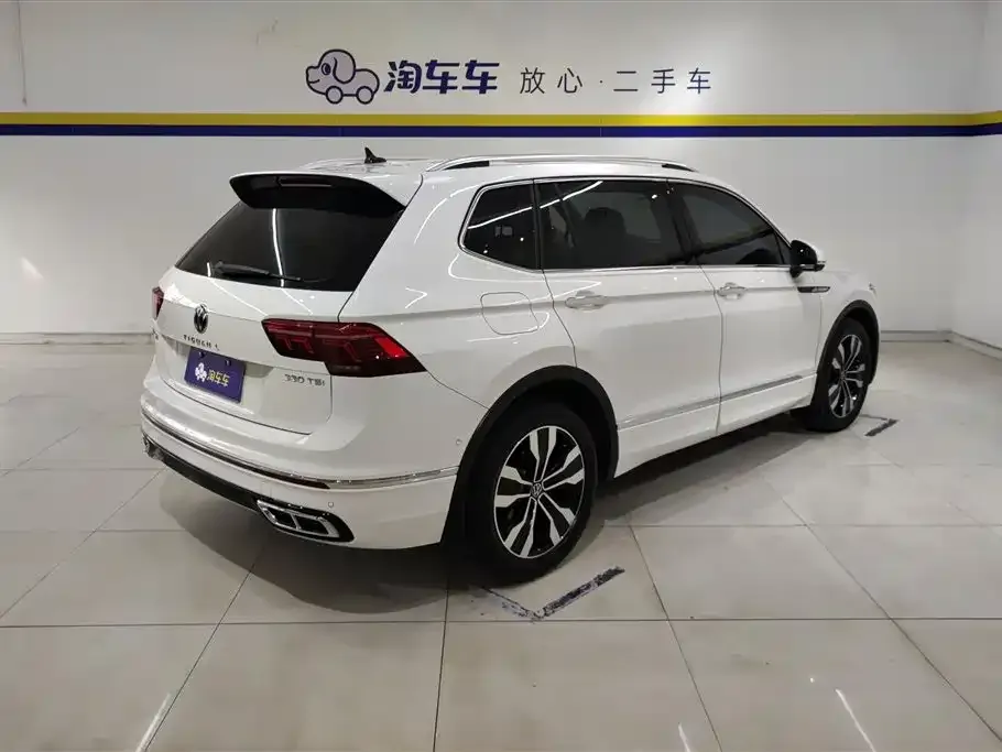 Volkswagen Tiguan L — фото 4