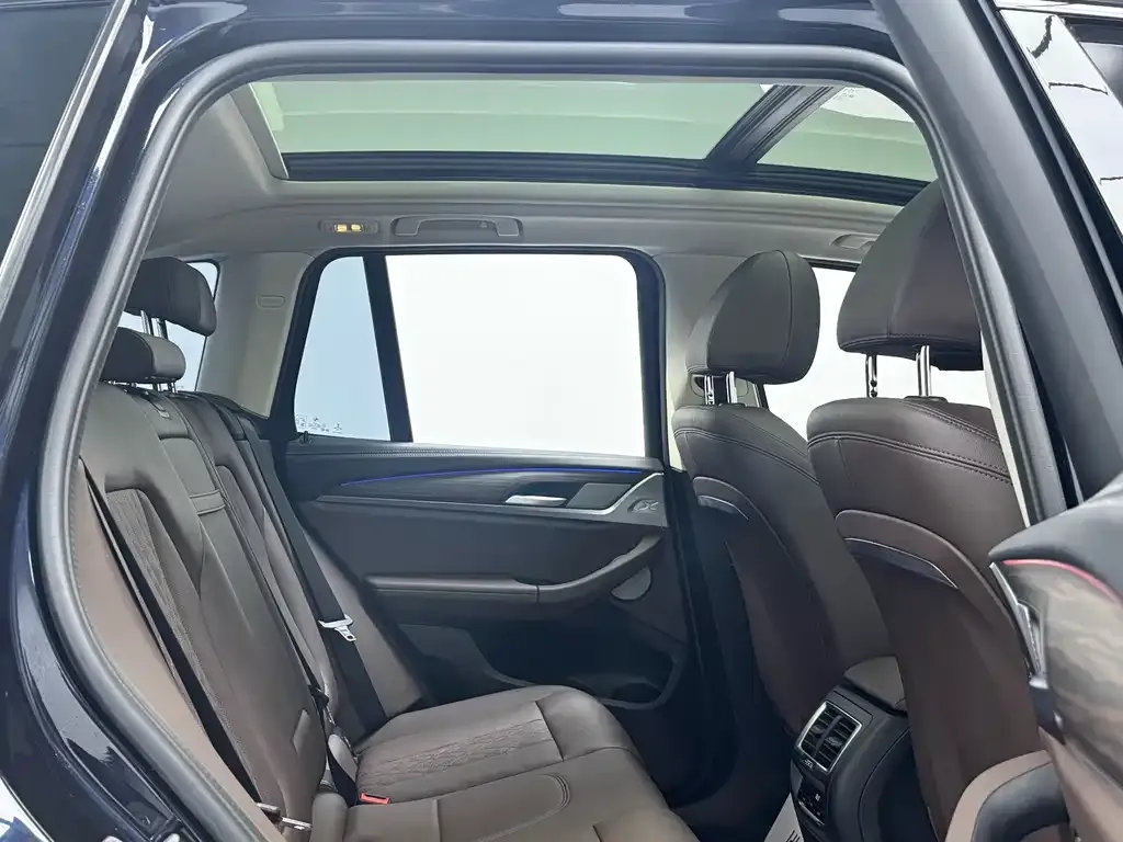 BMW X3 2022 из CN, фото 3