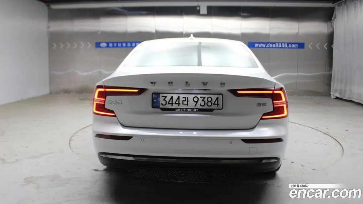 Volvo S60 2024 из KR, фото 7