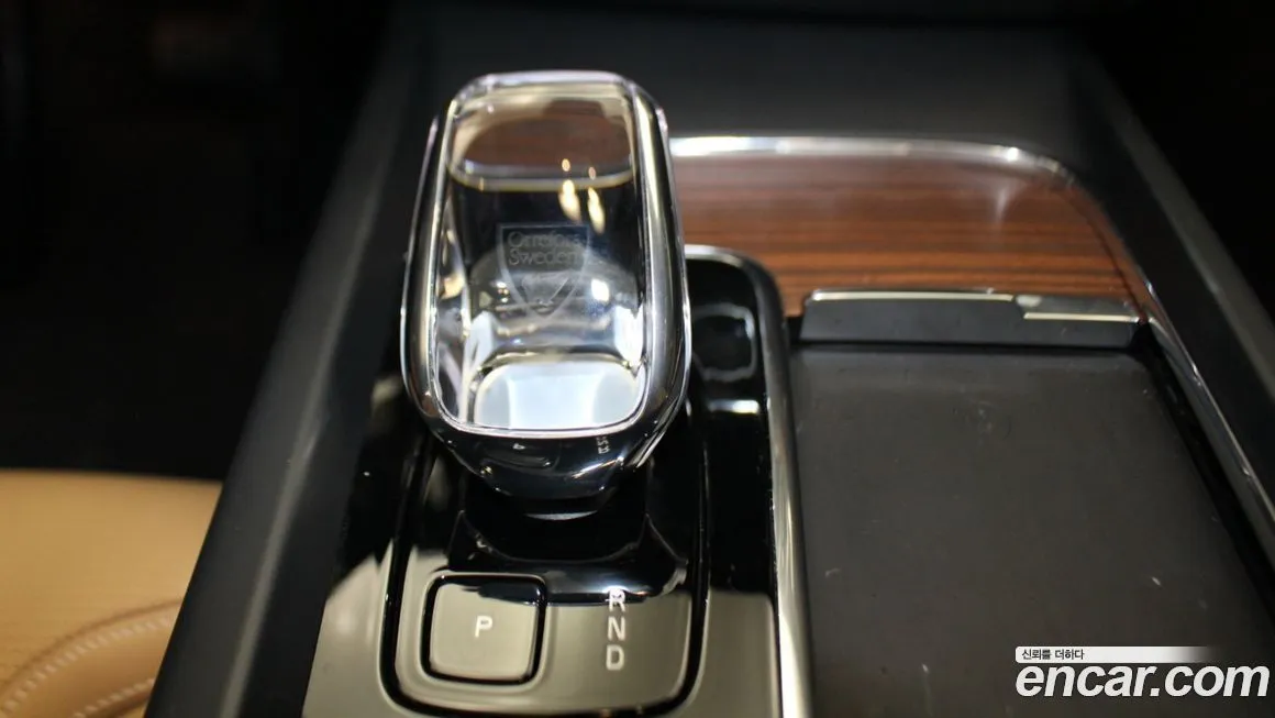 Volvo S60 2024 из KR, фото 8