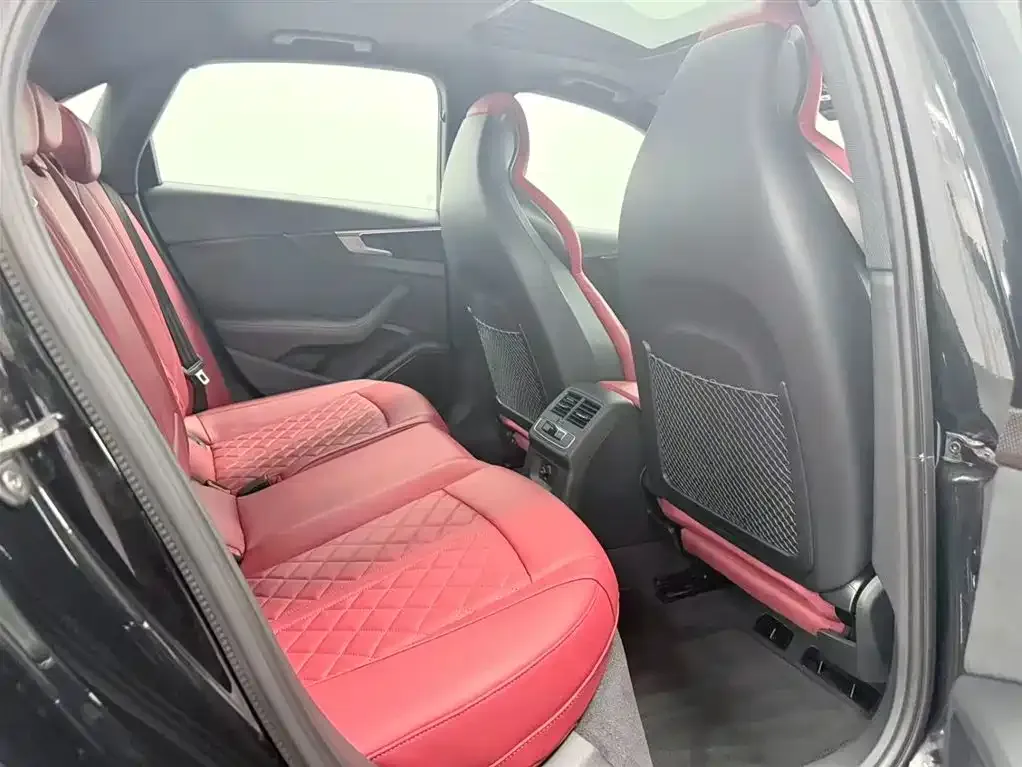 Audi S4 2024 из CN, фото 7