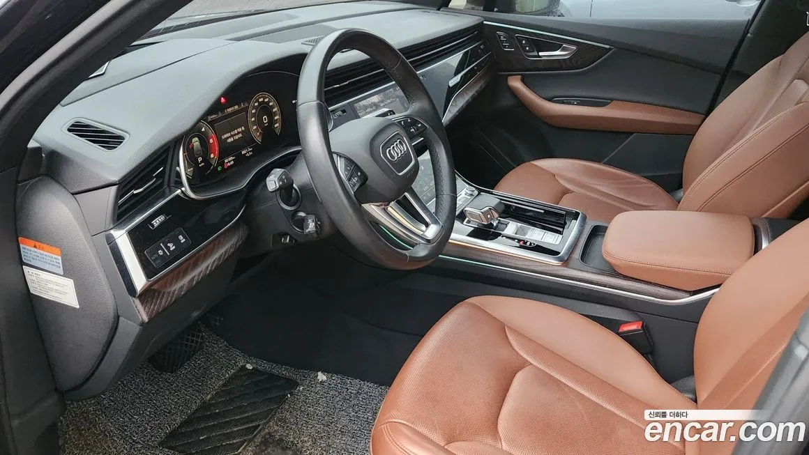 Audi Q7 2021 из KR, фото 2