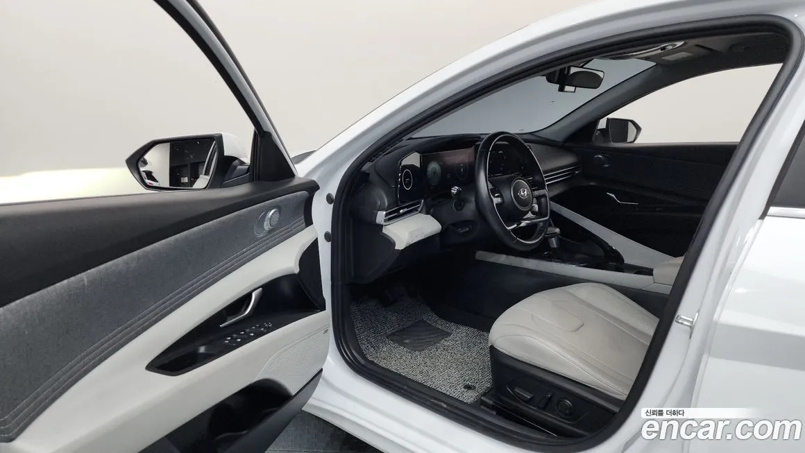 Hyundai AVANTE — фото 2