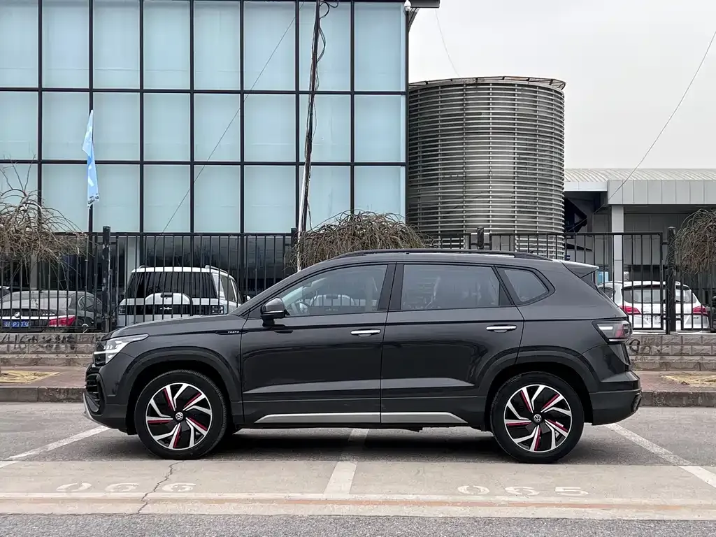 Volkswagen Tharu 2024 из CN, фото 3