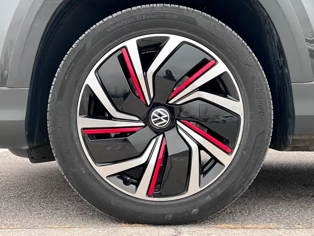 Volkswagen Tharu 2024 из CN, фото 8