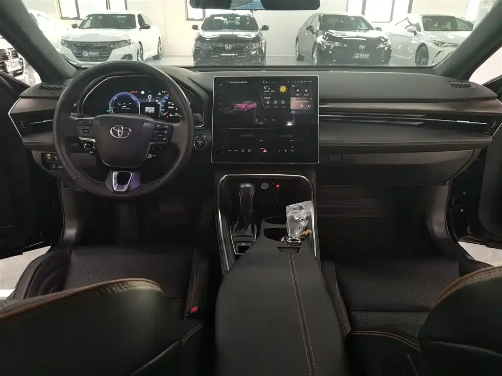 Toyota Avalon 2024 из CN, фото 4