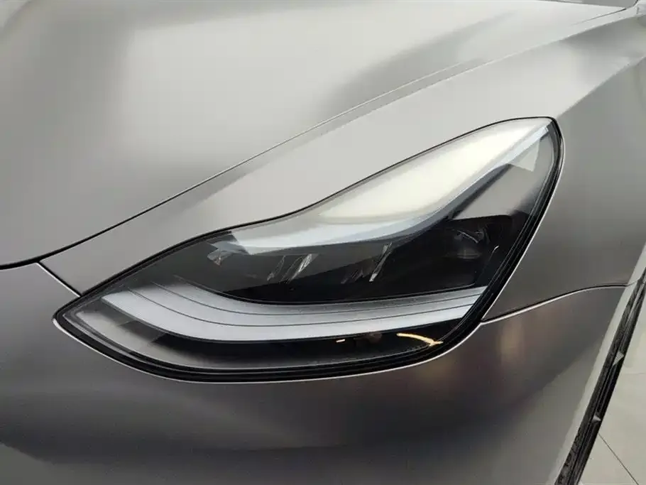 Tesla Model 3 — фото 5