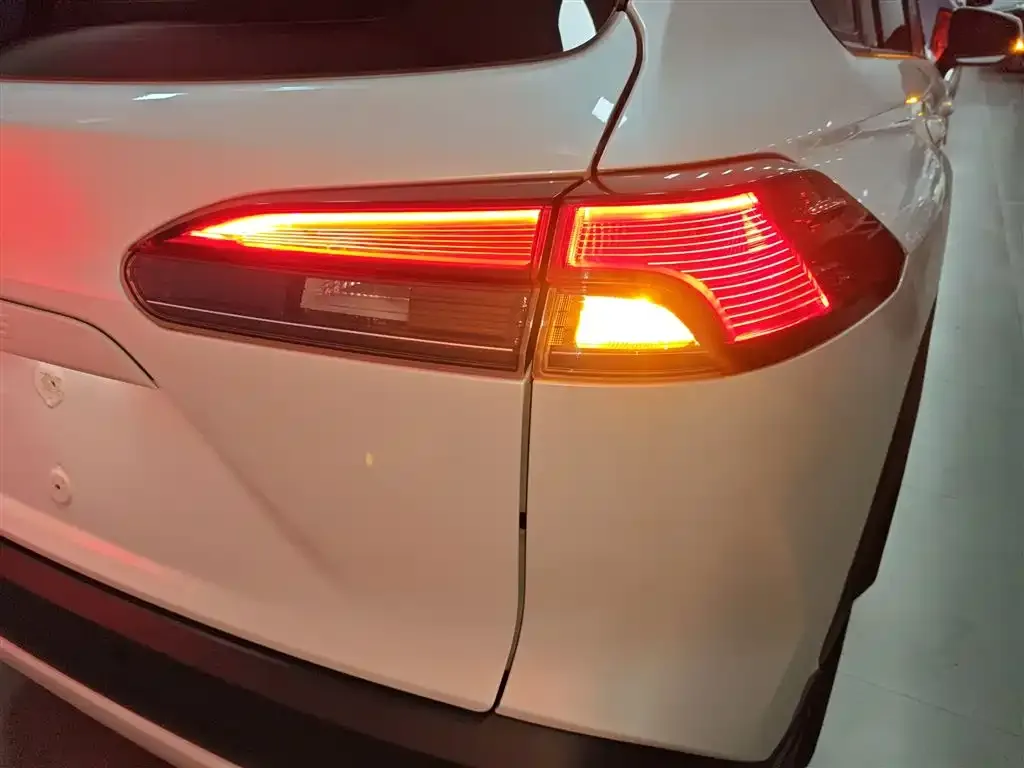 [object Object] Corolla Cross 2023 из CN, фото 8