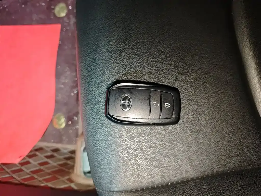 [object Object] Corolla Cross 2023 из CN, фото 9