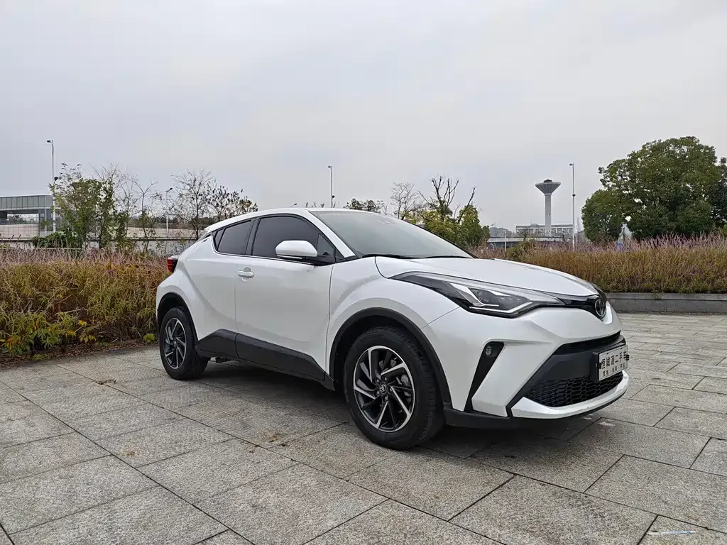 Toyota C-HR 2023 из CN, фото 3