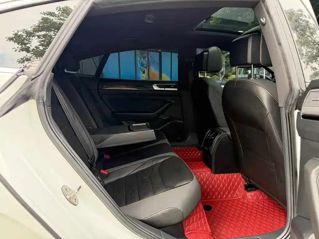 Volkswagen CC 2022 из CN, фото 5