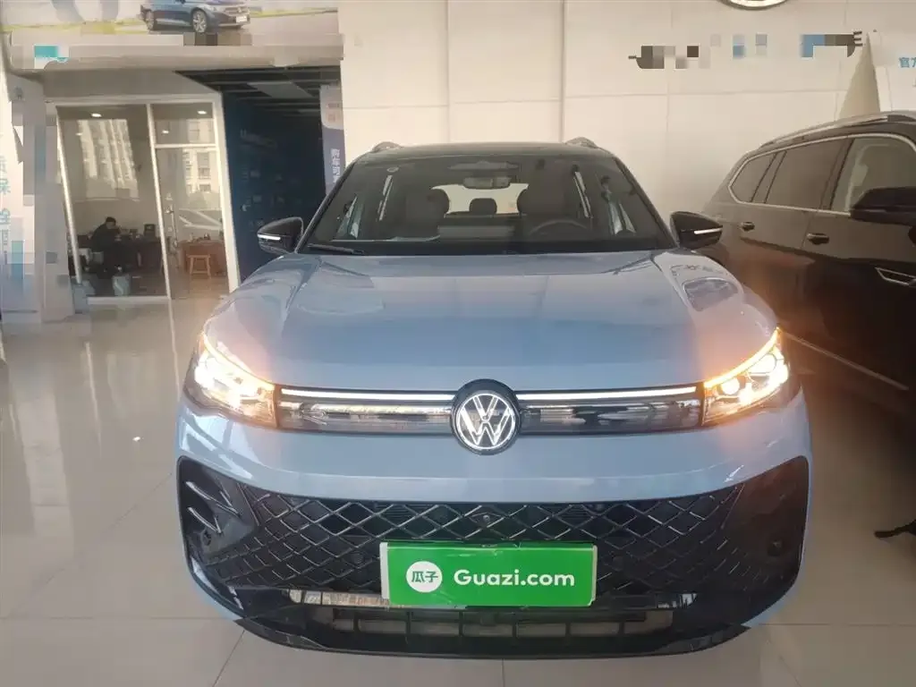 Volkswagen Tiguan L 2024 из CN, фото 2