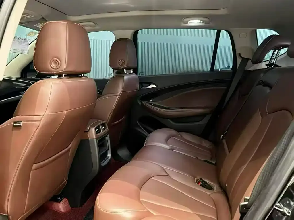 Buick Envision Plus — фото 7
