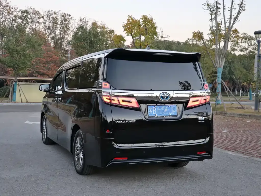 Toyota Vellfire 2021 из CN, фото 7
