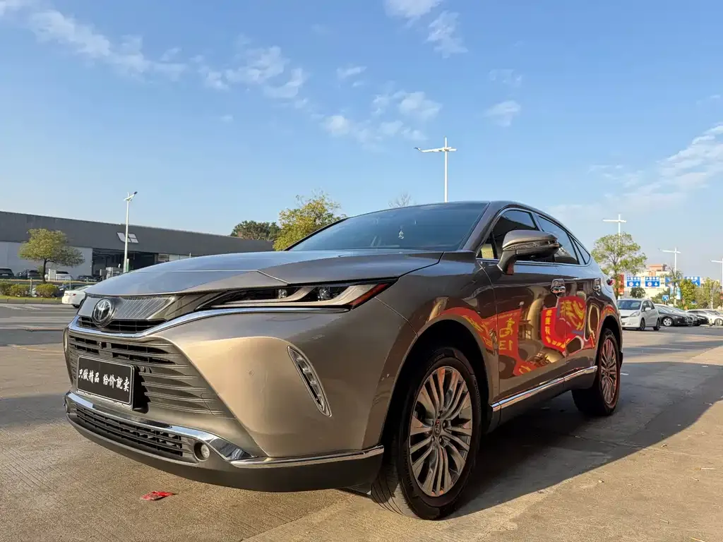 Toyota Harrier 2022 из CN, фото 1
