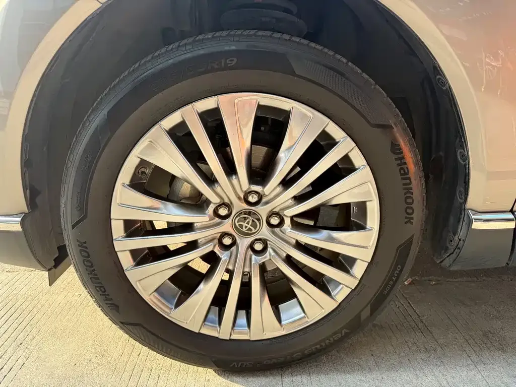 Toyota Harrier 2022 из CN, фото 9