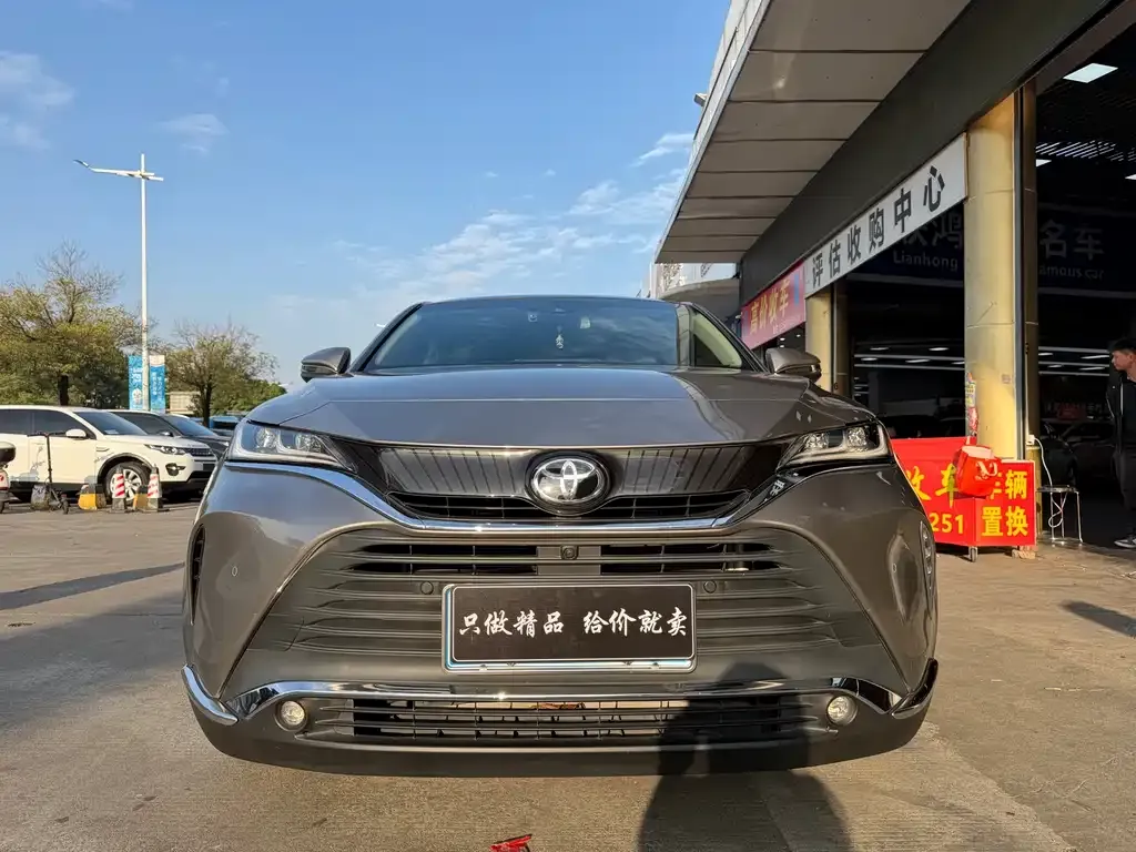 Toyota Harrier 2022 из CN, фото 2