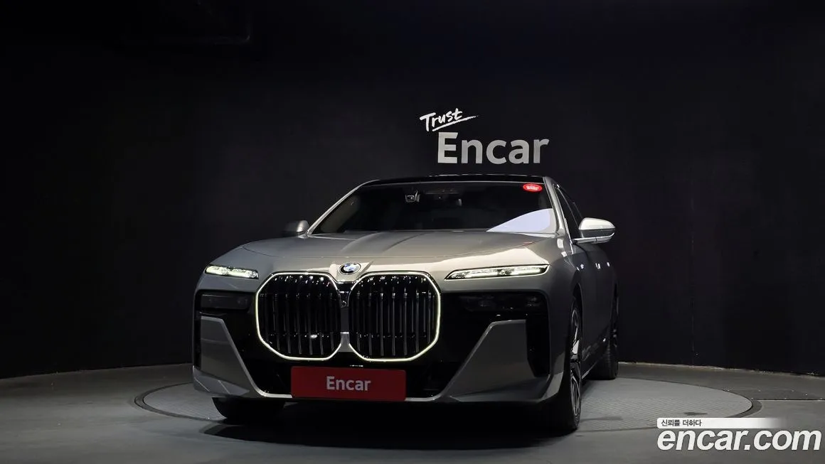 BMW 7-Series 2024 из KR, фото 2