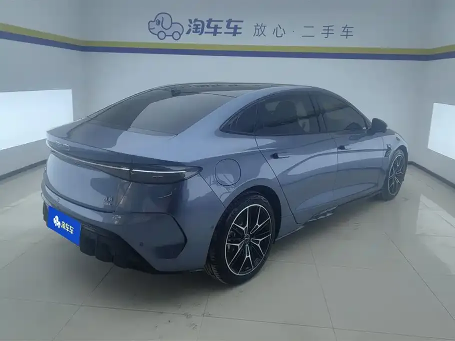 BYD Seal — фото 8