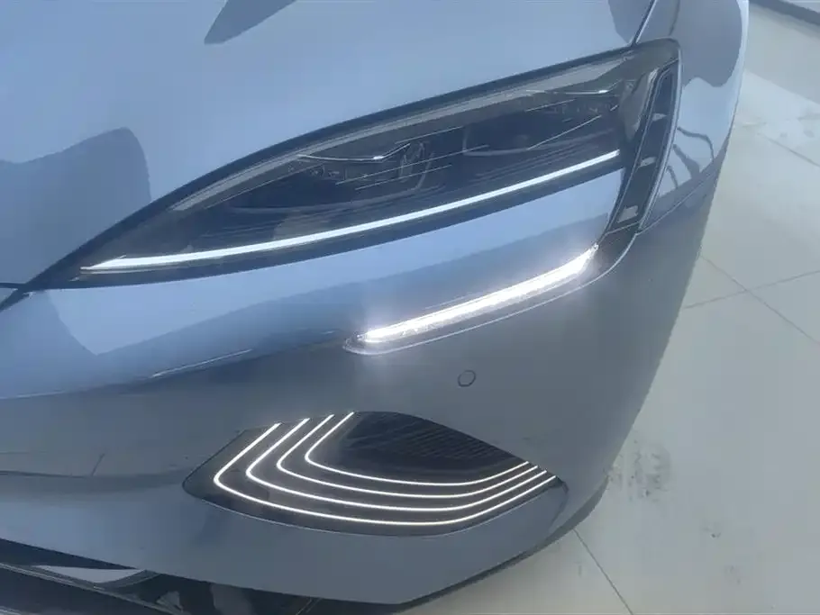 BYD Seal — фото 4