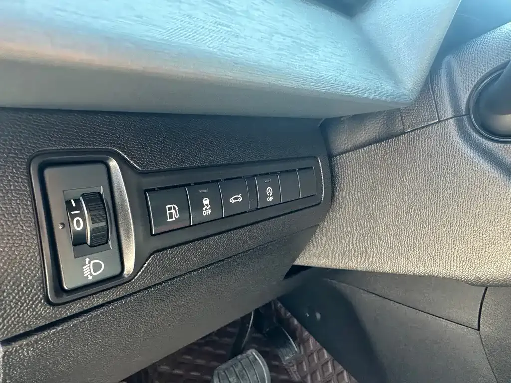 Peugeot 408 — фото 4