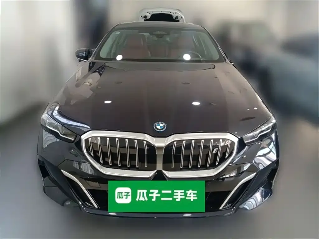 BMW i5 — фото 5