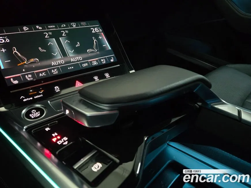 Audi Q8 e-tron 2024 из KR, фото 8