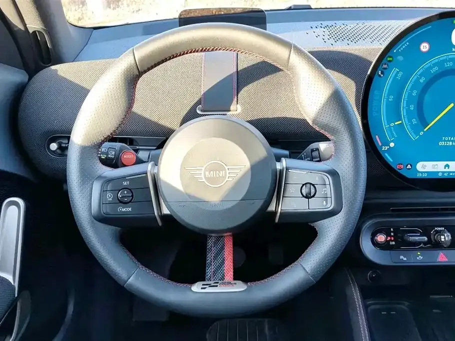 MINI Aceman JCW Electric 2025 из CN, фото 5