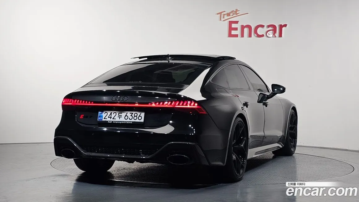 Audi RS7 2025 из KR, фото 2
