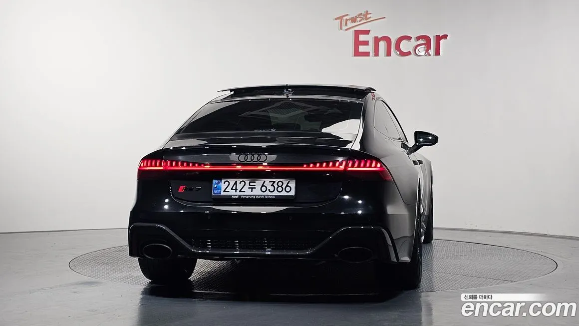 Audi RS7 2025 из KR, фото 4
