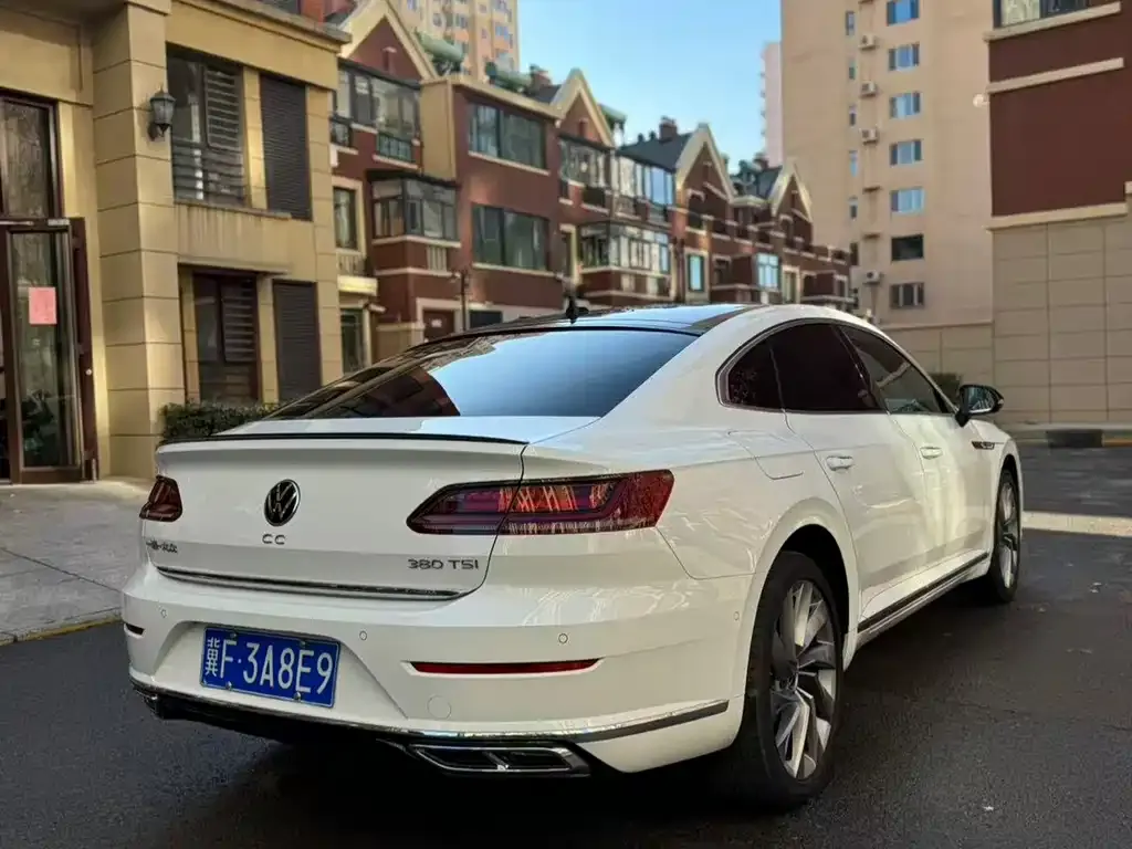 Volkswagen CC 2022 из CN, фото 4