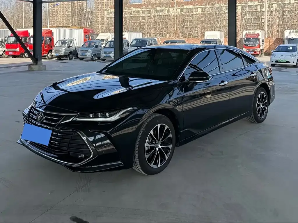 Toyota Avalon 2023 из CN, фото 1