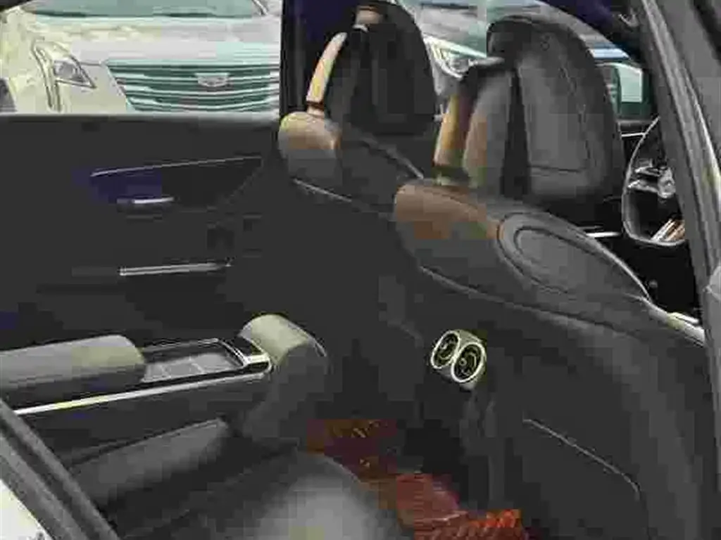 Mercedes-Benz C-Class 2023 из CN, фото 2