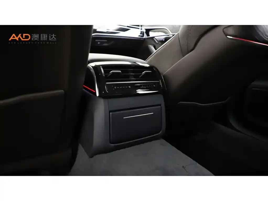 Audi A8 2021 из CN, фото 7