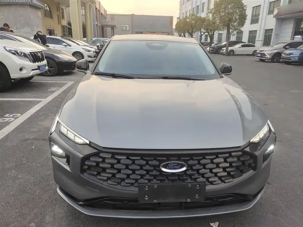 Ford Mondeo 2023 из CN, фото 7