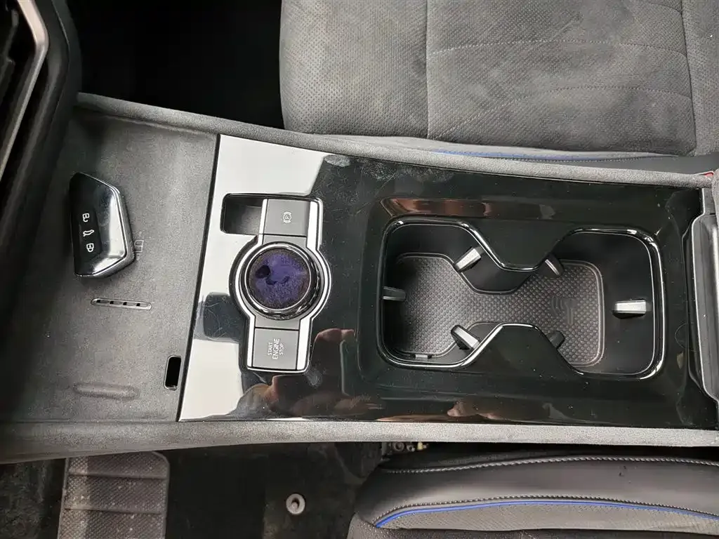 [object Object] Tiguan L 2024 из CN, фото 8