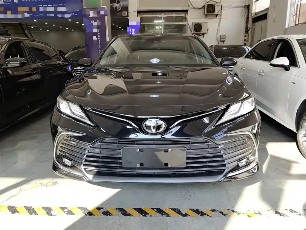 Toyota Camry 2023 из CN, фото 9