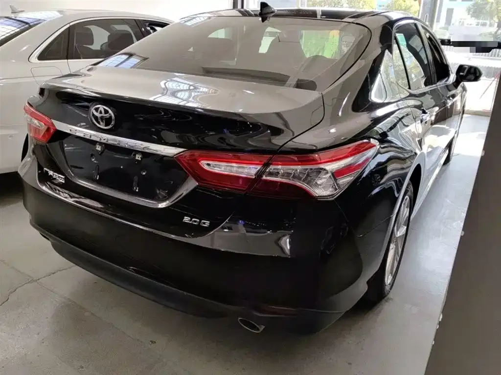 Toyota Camry 2023 из CN, фото 3