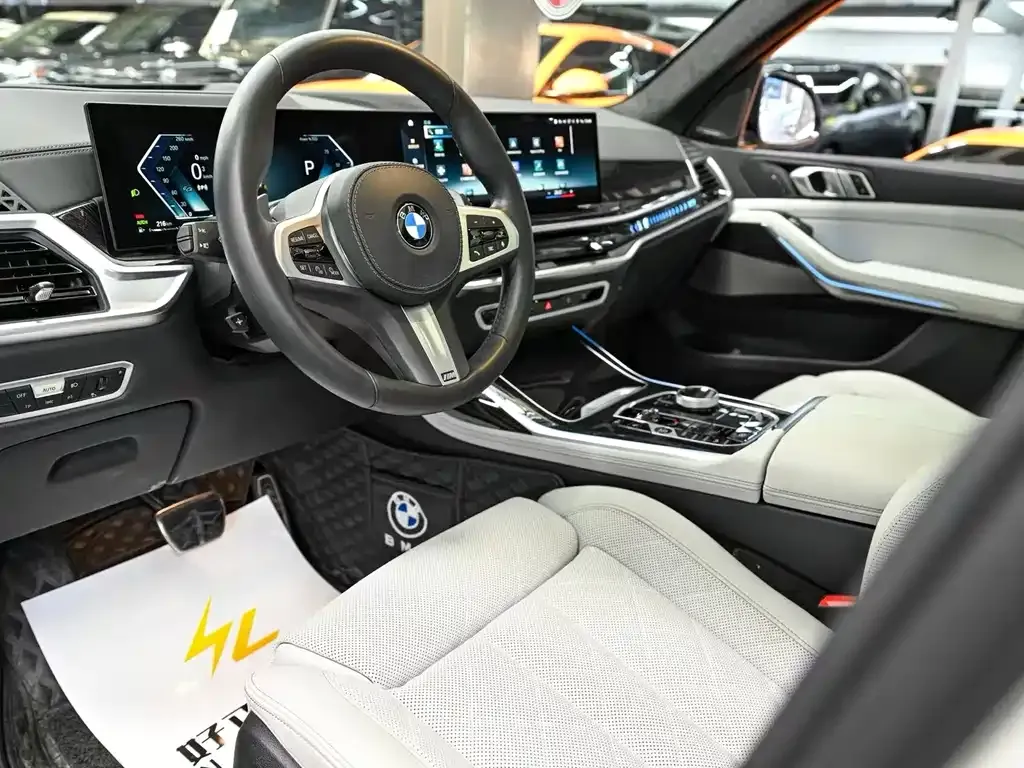 BMW X7 2023 из CN, фото 6
