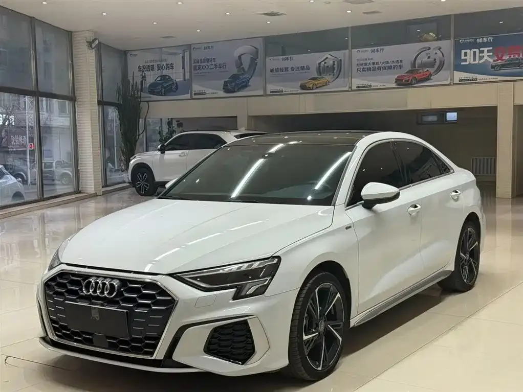 Audi A3 2022 из CN, фото 1