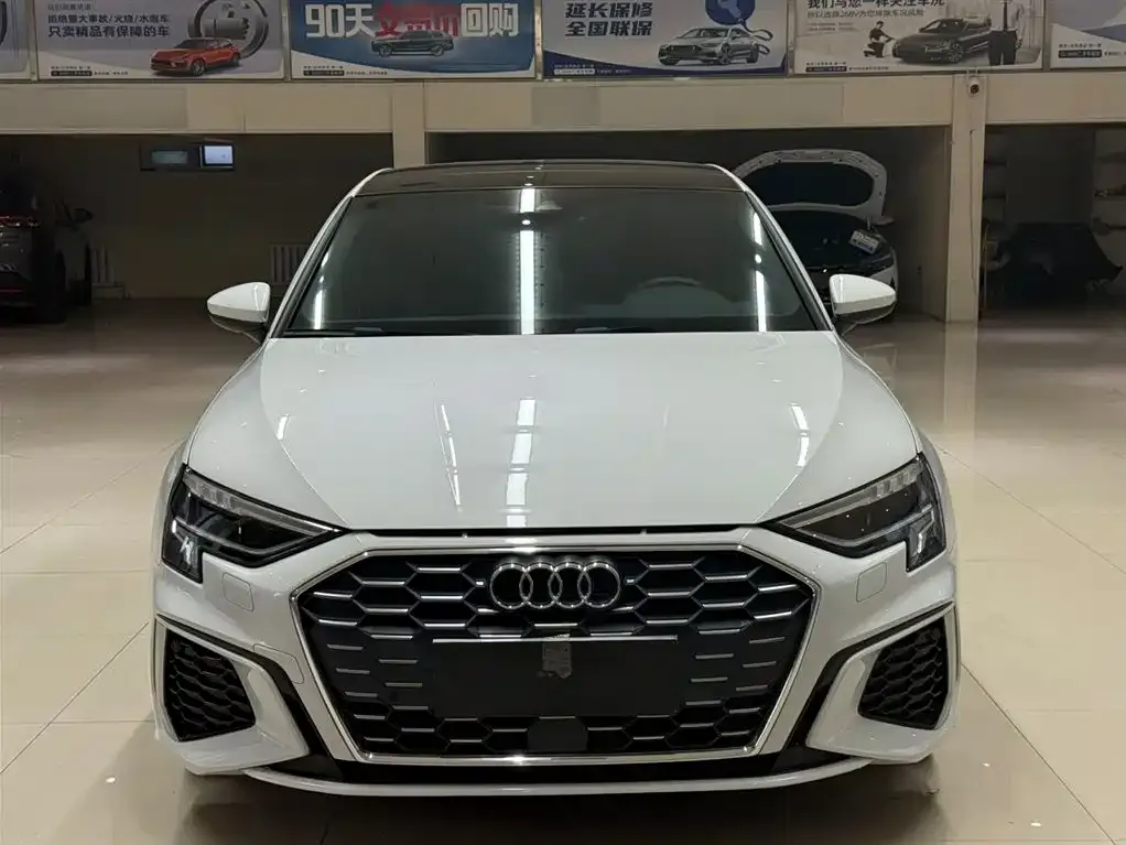 Audi A3 2022 из CN, фото 2