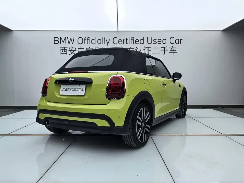 MINI Cooper (3-door) 2023 из CN, фото 2