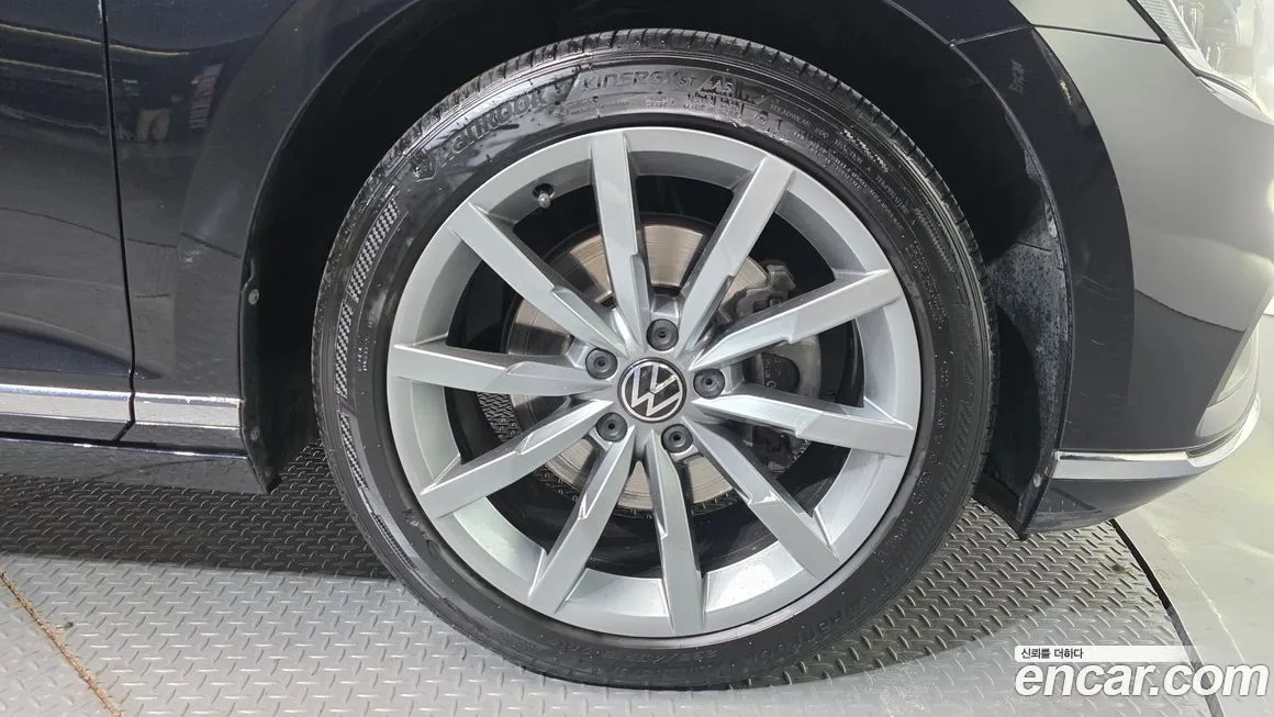 Volkswagen Passat 2022 из KR, фото 3