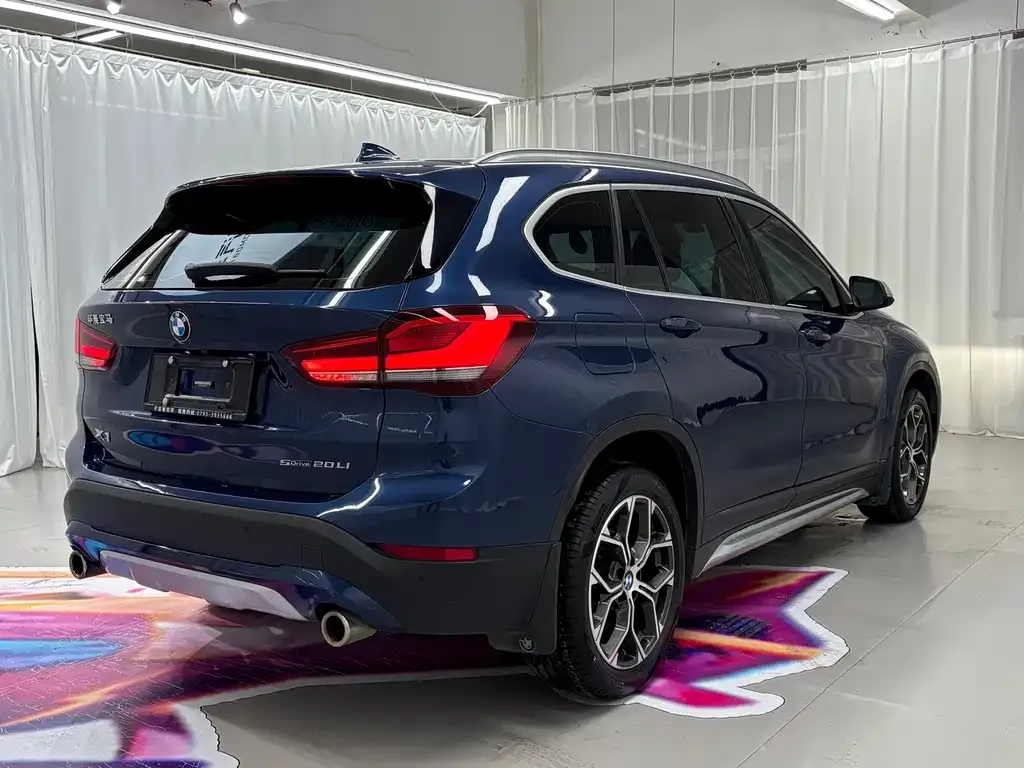BMW X1 — фото 8