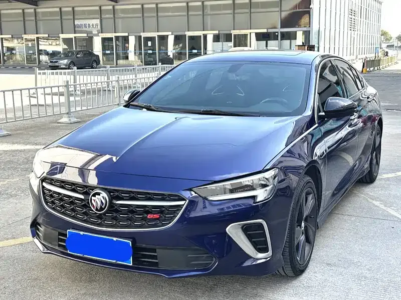 Buick Regal — фото 1